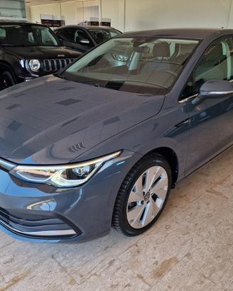 VW Golf 2.0 TDI DSG Style
