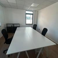 Postazione in ufficio condiviso per professionisti