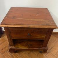 Coppia di comodini etnici