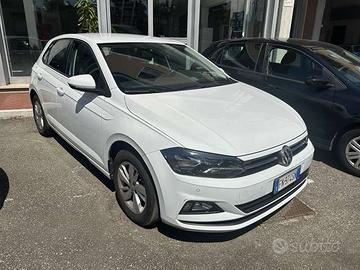 Volkswagen Polo Polo VI 2017 5p 1.0 tsi Highline 9