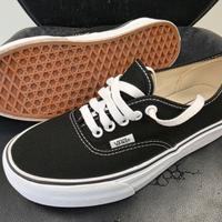 Vans donna