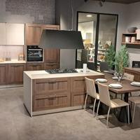 Nuova cucina Stosa City con isola centrale/tavolo