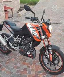 KTM DUKE 125