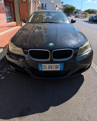 BMW 318d  143cv  nera
