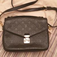 Pochette Metis Louis Vuitton nera