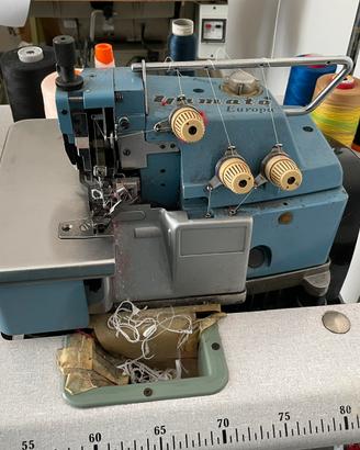 Macchina da cucire industriale professionale