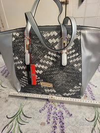 borsa a secchiello color argento PierreGarden