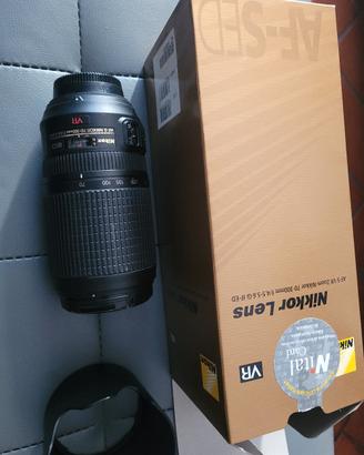 Nikon 70 300 f. 4.5  5.6 vr