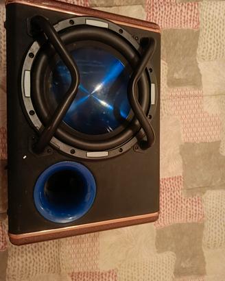 subwoofer con amplificatore integrato 