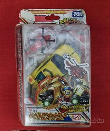 Takara Tomy Transformers Henkei Hot Shot Action Fi