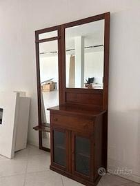 Mobile ingresso con specchio