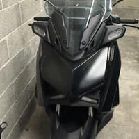 Scooter Yamaha x max