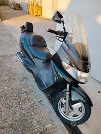 Suzuki Burgman 400