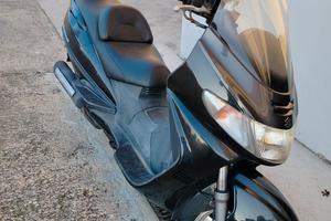 Suzuki Burgman 400