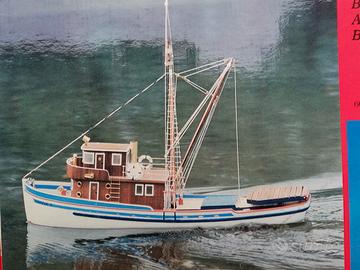 Modellino kit da montare: motoscafo, veliero