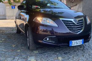 Bella ypsilon