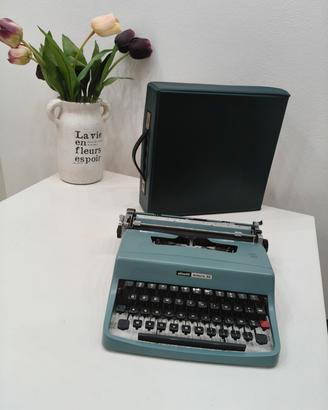 Macchina da scrivere Olivetti Lettera 32