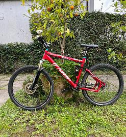 Mountain bike Giant  NRS