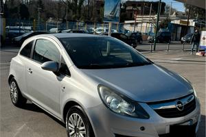 Opel Corsa 1.0 benzina - anno 2010