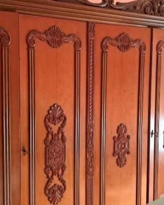 ARMADIO IN BUONA CONDIZIONE  A SIRACUSA