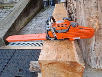 MOTOSEGA. HUSQVARNA 550 XP