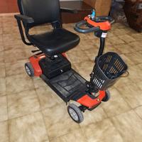 SCOOTER ELETTRICO PER DISABILI E ANZIANI 