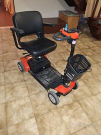SCOOTER ELETTRICO PER DISABILI E ANZIANI 