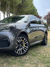 Maserati Gracale GT 300 CV