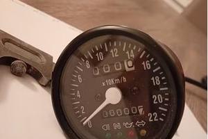 Tachimetro e contachilometri 220km/h stile vintage