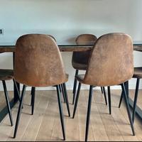 Tavolo da pranzo in legno di rovere