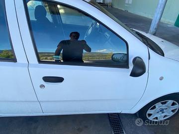 PORTA ANTERIORE DESTRA FIAT PUNTO III 188 2004