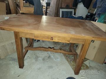 tavolo in legno di quercia 