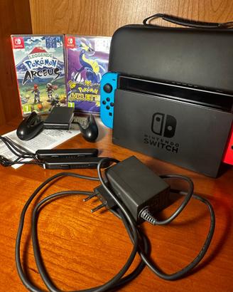 Console Nintendo Switch + Vari Accessori, 2 Giochi