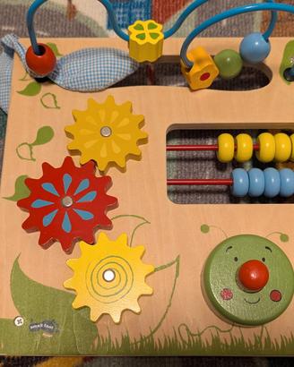 giochi in legno , tavola sensoriale