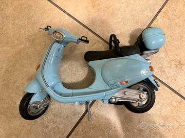 Moto Vespa della Barbie