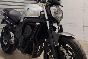 YAMAHA FZ6 S2