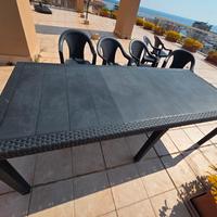 tavolo da giardino con 6 sedie