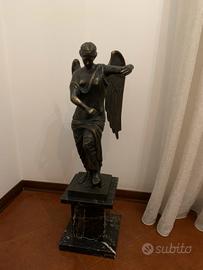 Vittoria Alata Scultura in Bronzo
