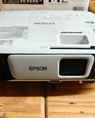 Proiettore EPSON EB U42