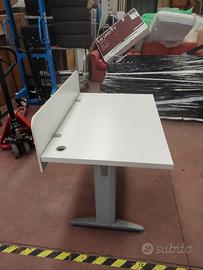 Scrivania di ufficio