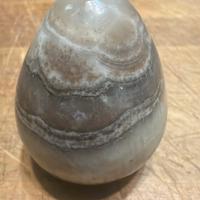Pietra a forma di uovo