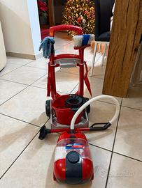 Set carrello pulizie e aspirapolvere a batteria