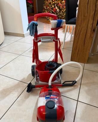 Set carrello pulizie e aspirapolvere a batteria