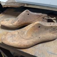 scarpe legno antiquariato