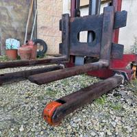 Carrello elevatore manuale