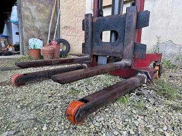 Carrello elevatore manuale