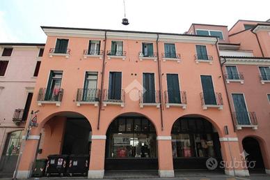 MONOLOCALE A VICENZA