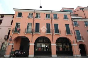 MONOLOCALE A VICENZA