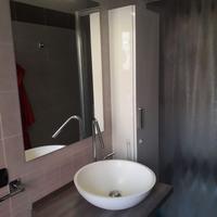 Composizione moderna bagno completa