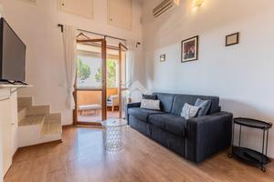 2 LOCALI A BRACCIANO